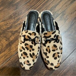 Vici Adelia cheetah print slip on mules size 6